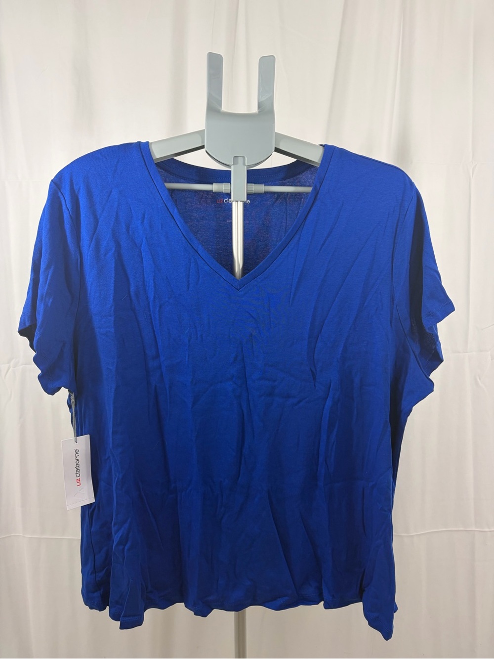 NWT Liz Claiborne Women’s Size 2X Bold Blue V-Neck Tee Very SOFT